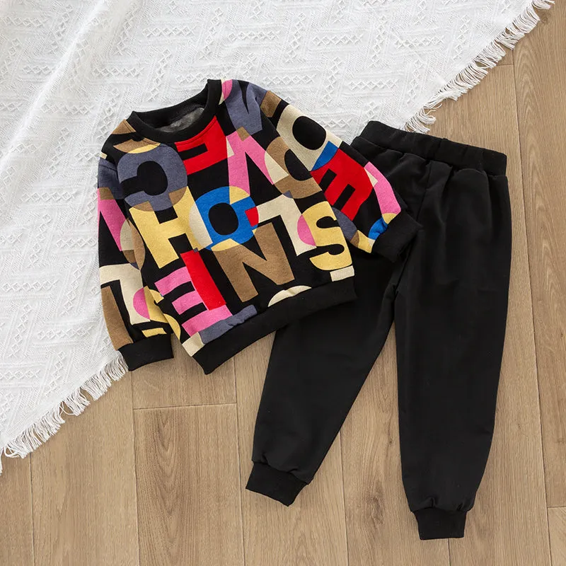 2-piece Toddler Girl/Boy Letter Print Colorblock Pullover and Elasticized Pocket Black Pants Set