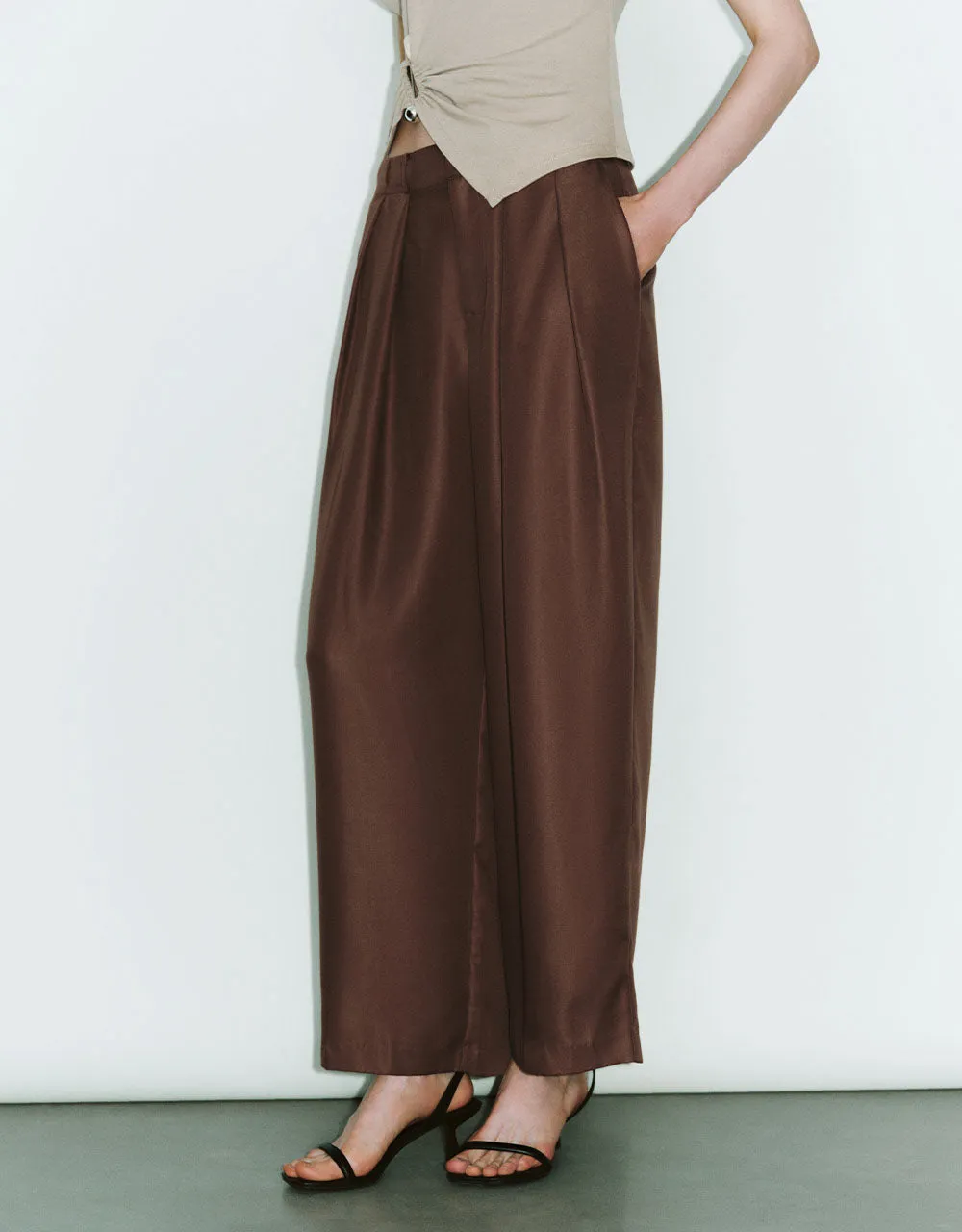 Carrot Fit Pants
