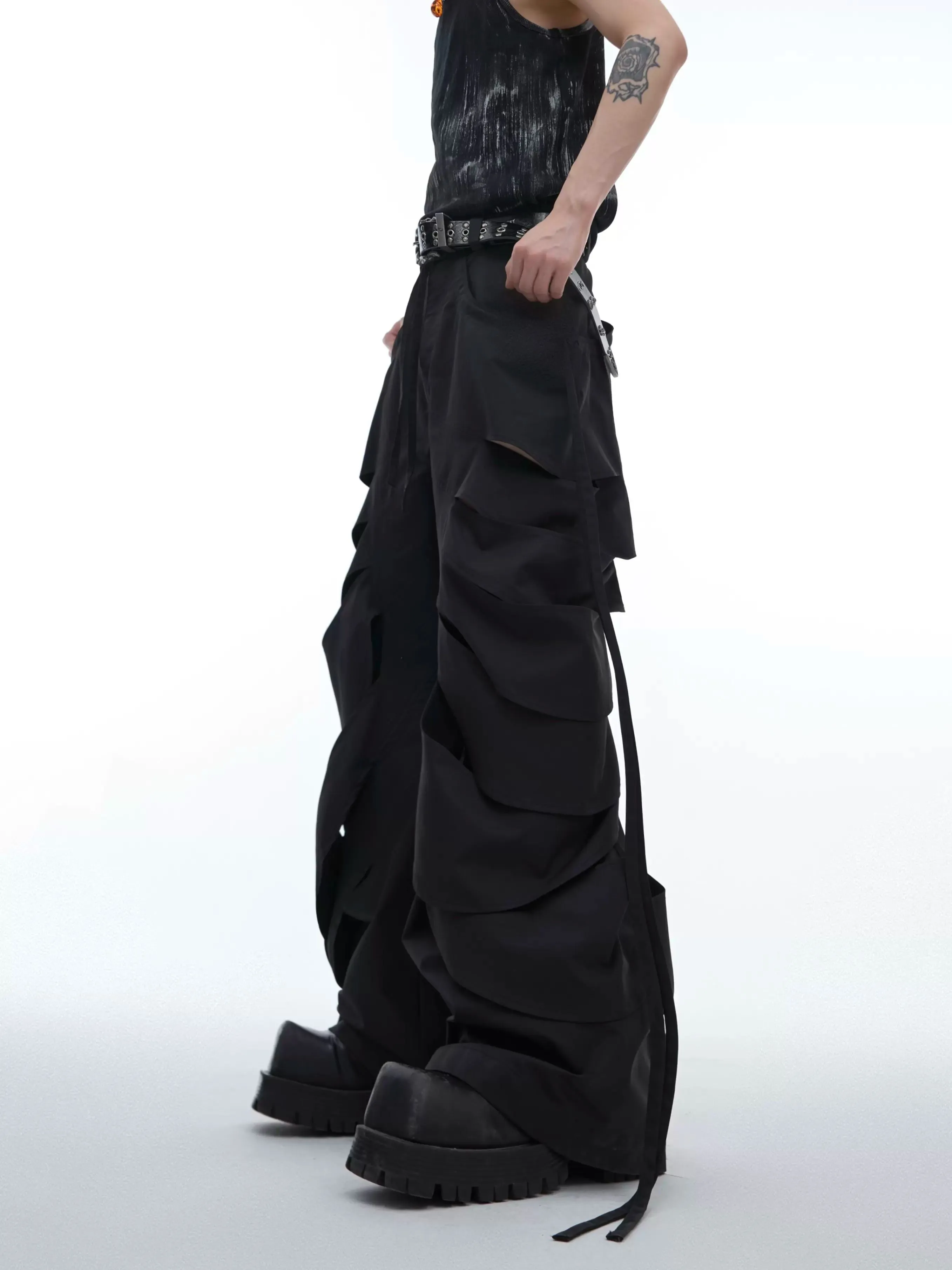 Multi-Cuts Loose Pants