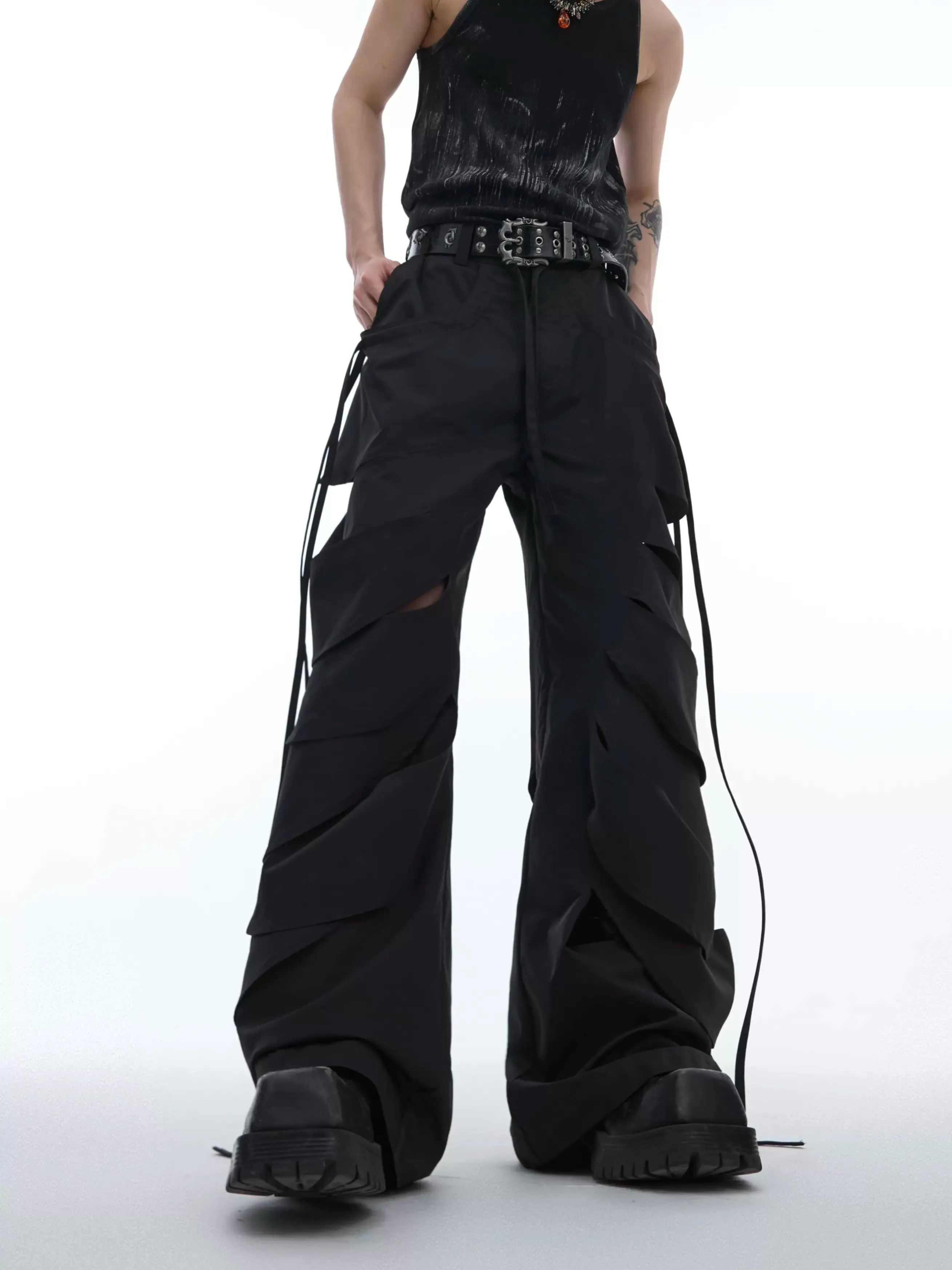 Multi-Cuts Loose Pants
