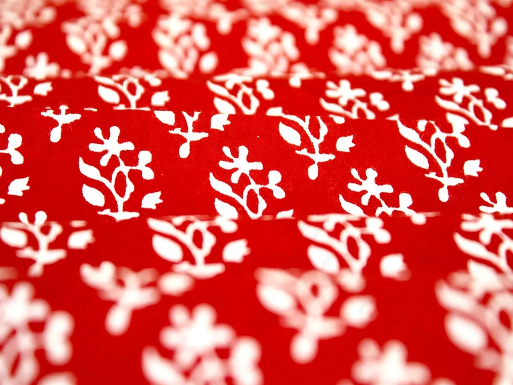 Red Flower Print Design Pure Cotton Fabric