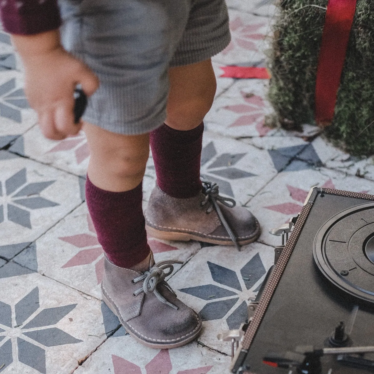 SHORTS W/ STRAPS GREY CORDUROY