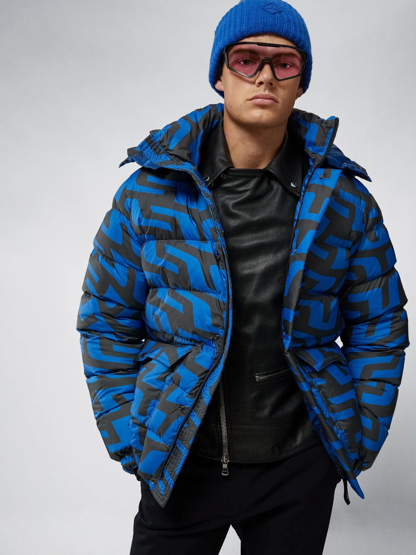 SPHERE DOWN JACKET PRINT / Bridge Swirl Blue